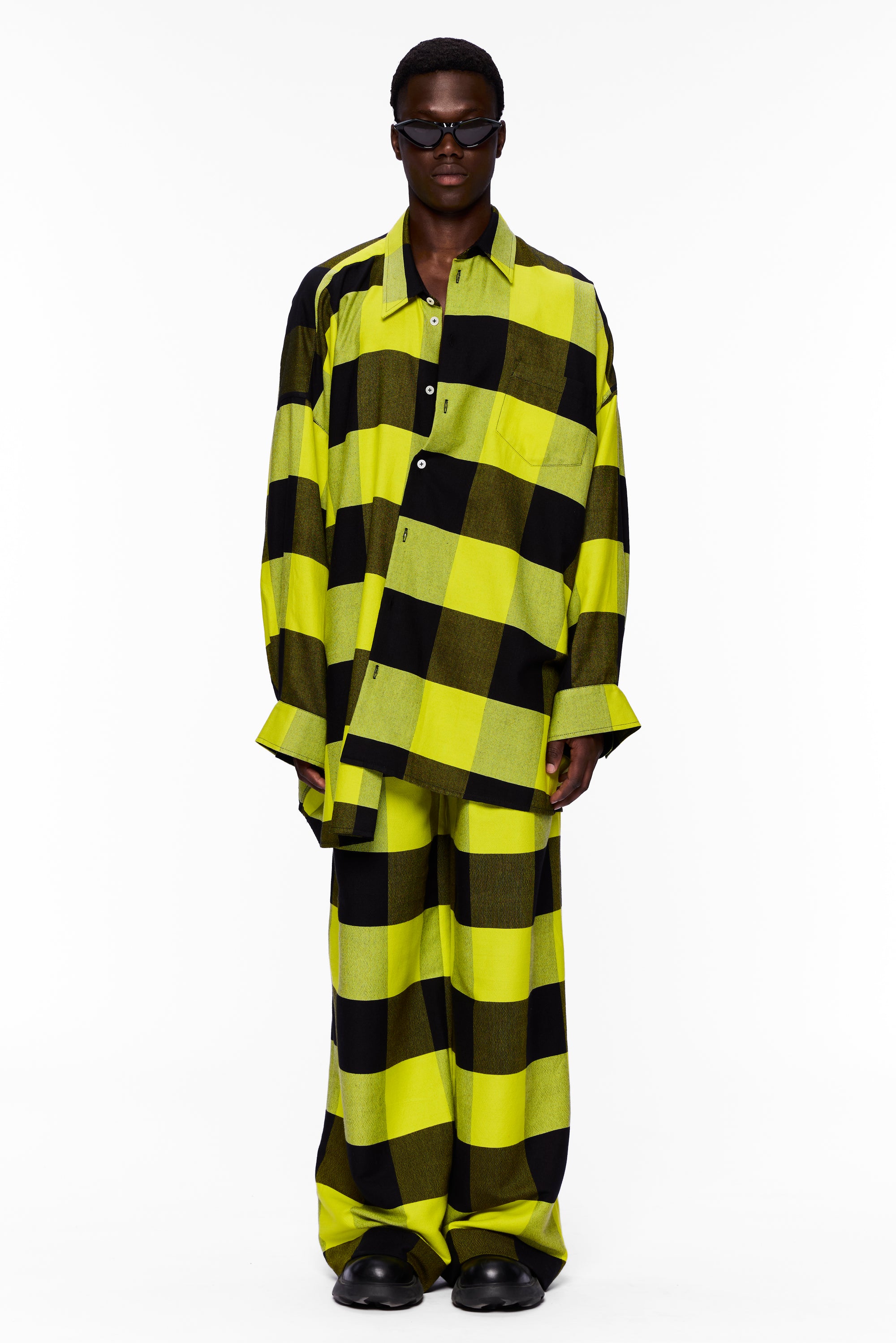 The Oversized Shirt : Plaid Black + Sunny