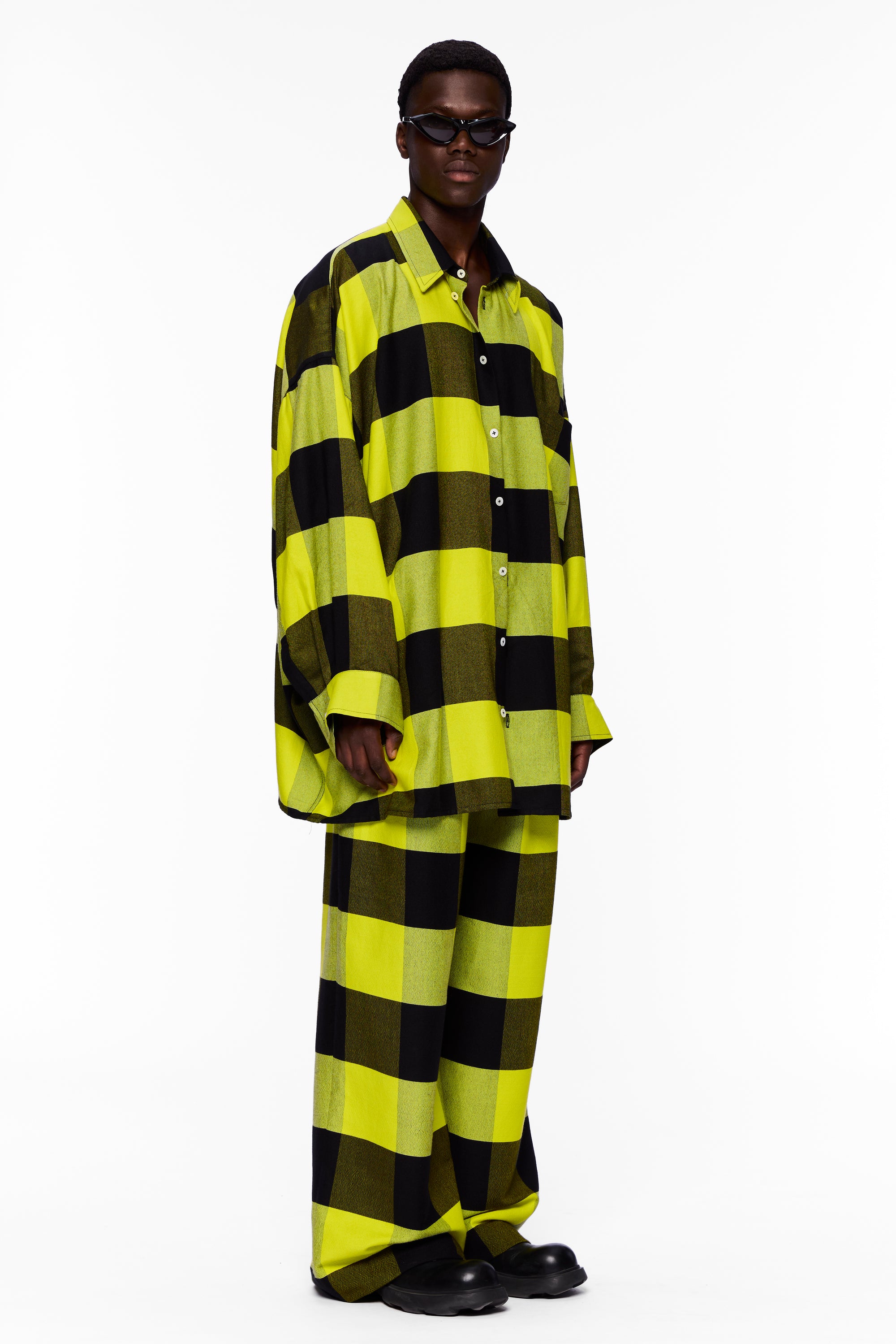 The Oversized Shirt : Plaid Black + Sunny