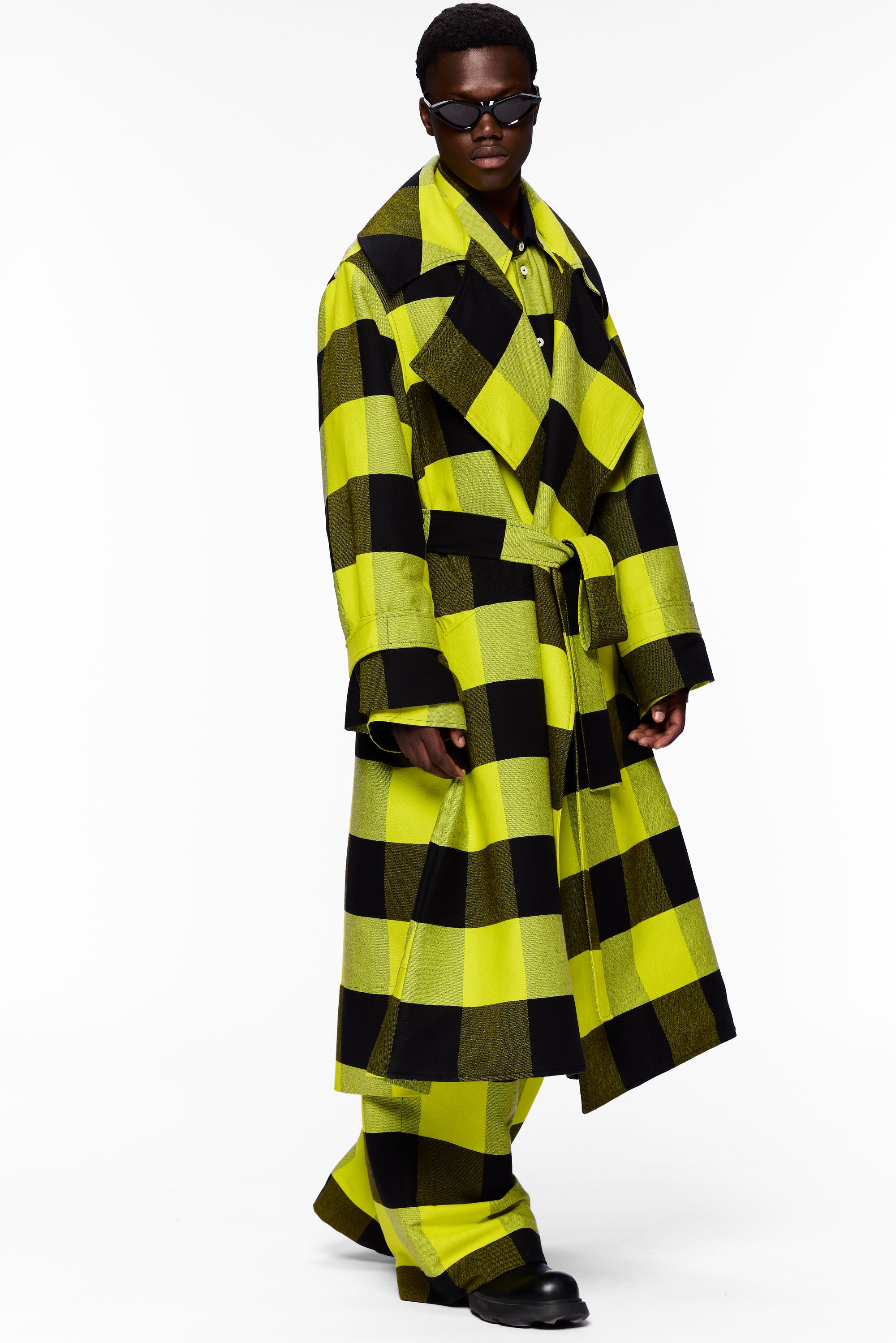 The Trench Coat : Plaid Black + Sunny