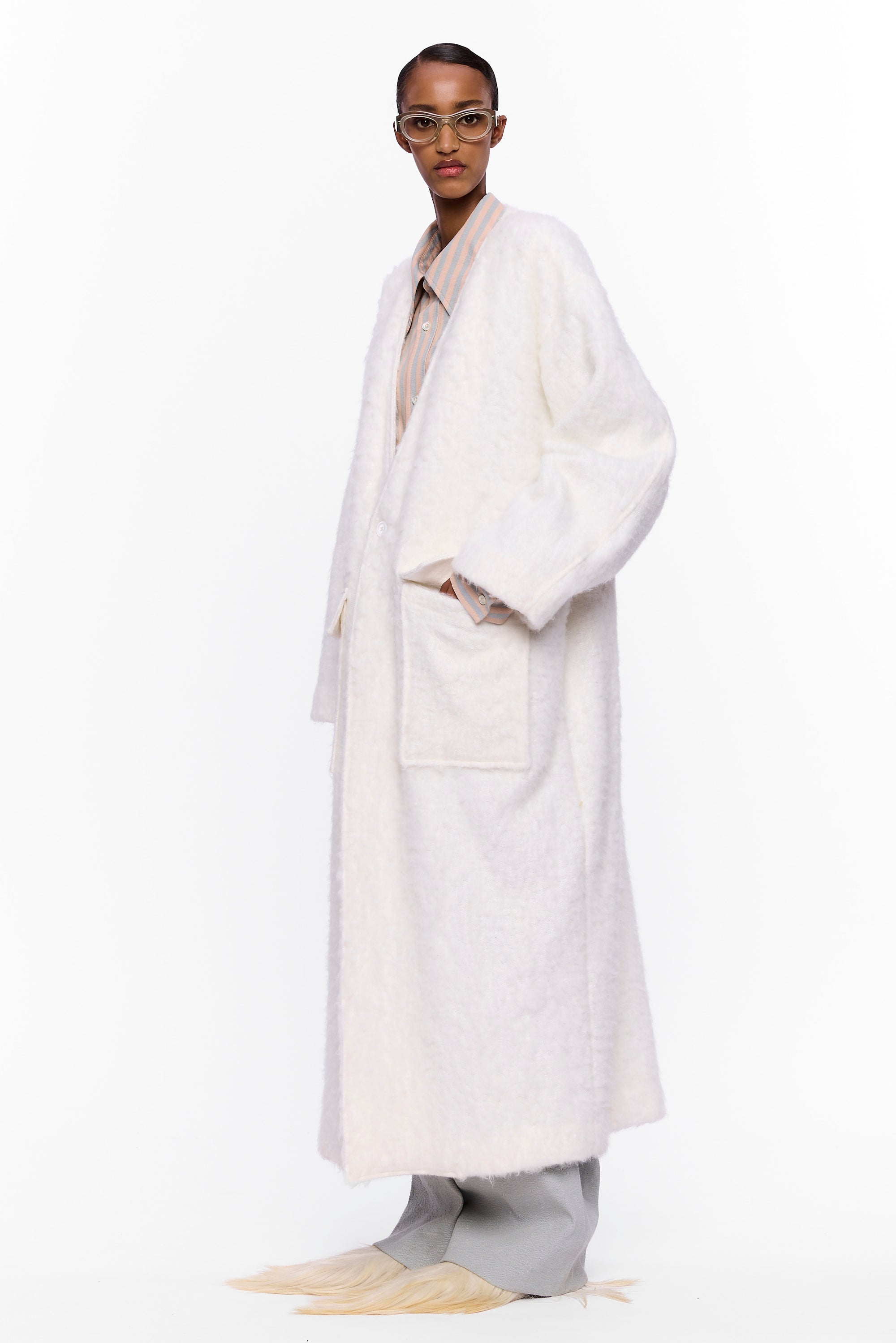 The Collarless Blanket Coat : White Wool