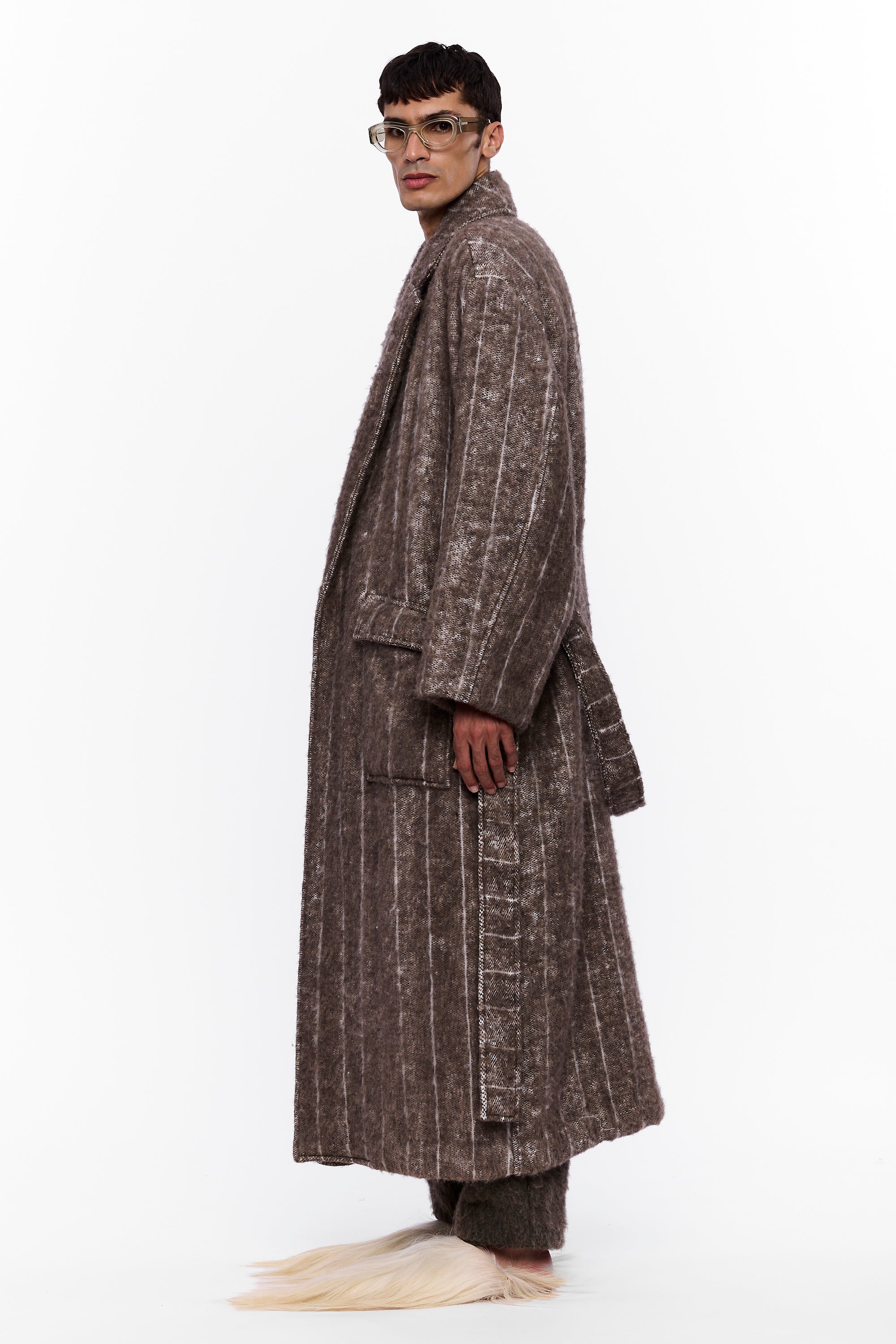 The Blanket Coat : Charcoal Brown Wool