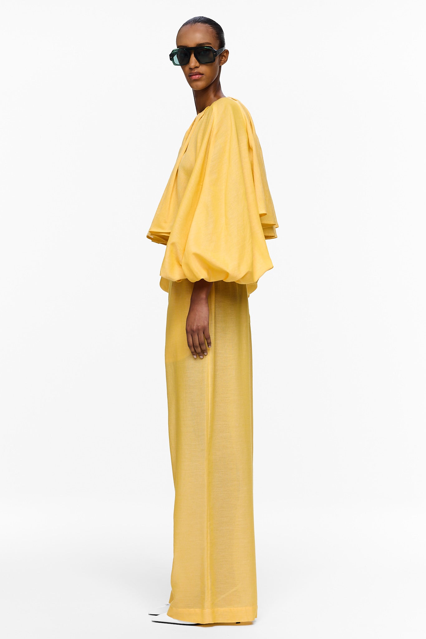 The Cropped Pleated Blouse - Canary