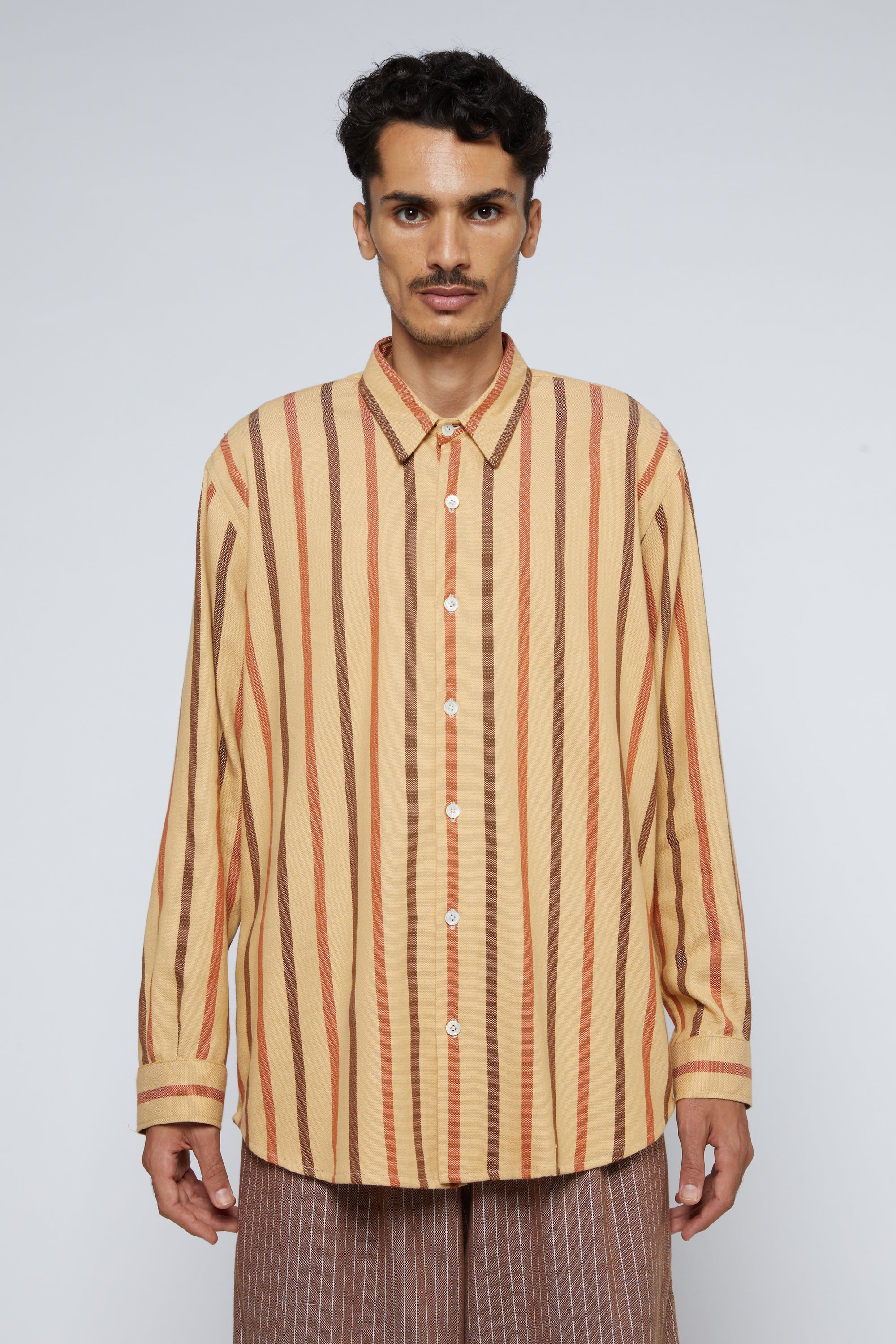Button Down Shirt : Stripe 39